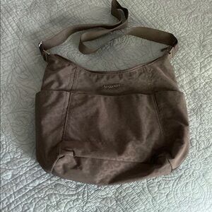 Baggallini Gray Shoulder Bag with Yellow Interior